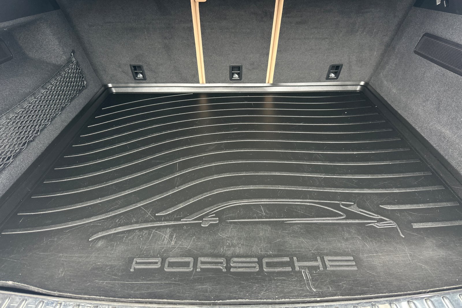 Used 2023 Porsche Cayenne AWD/4WD image 16