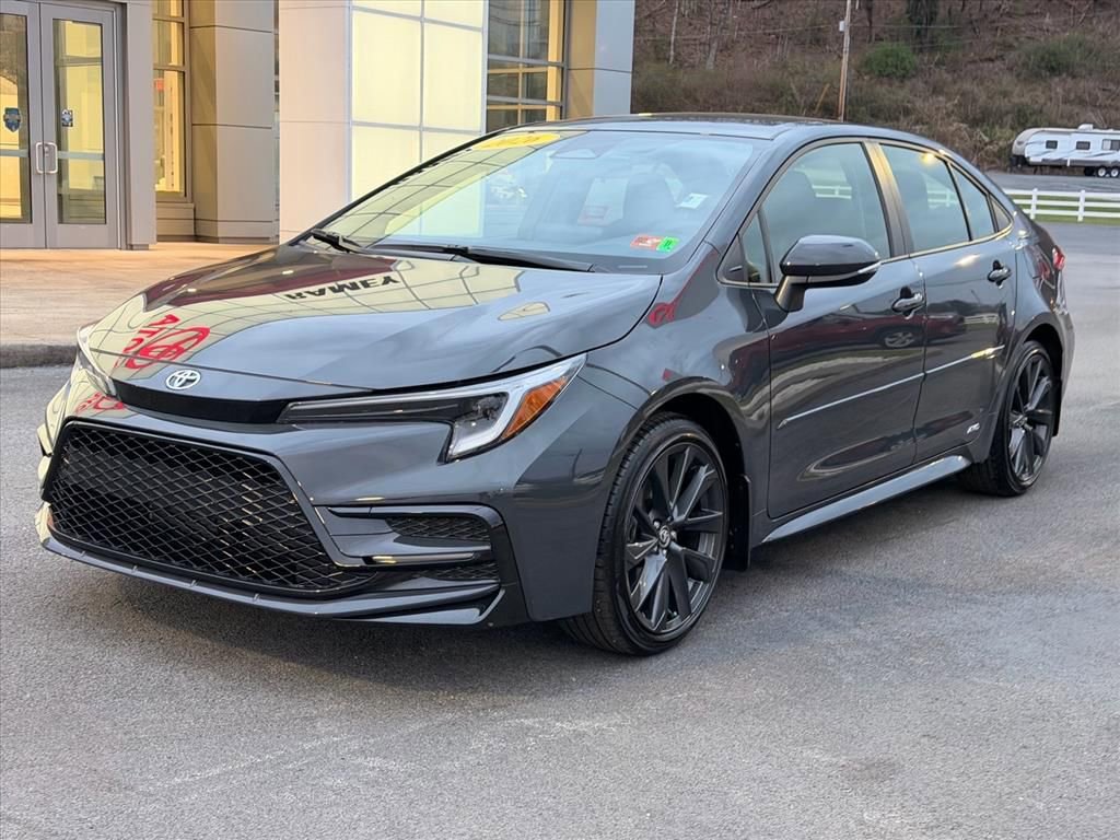 Used 2026 Toyota Corolla SE image 10