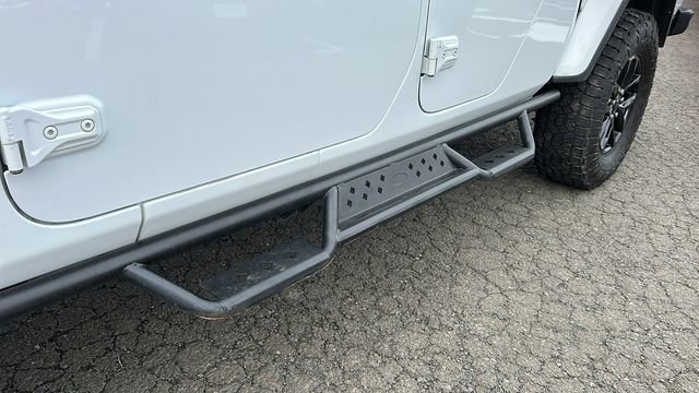 Used 2022 Jeep Gladiator Sport image 8