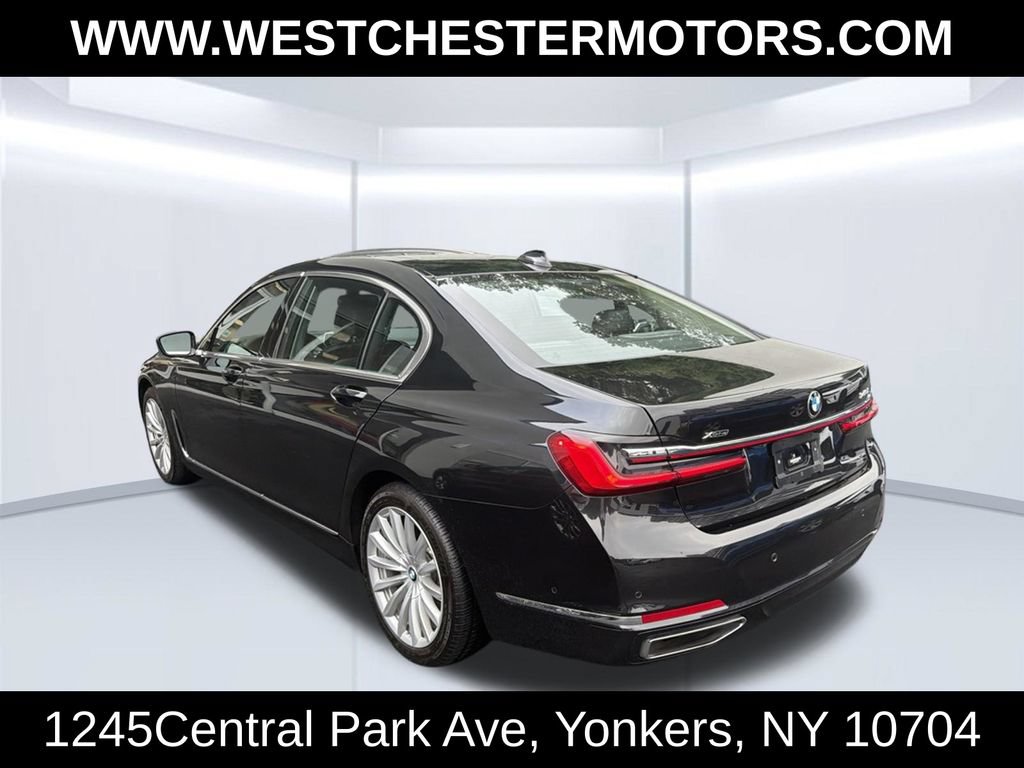 Used 2022 BMW 740i xDrive w/ Premium Package AWD/4WD image 3