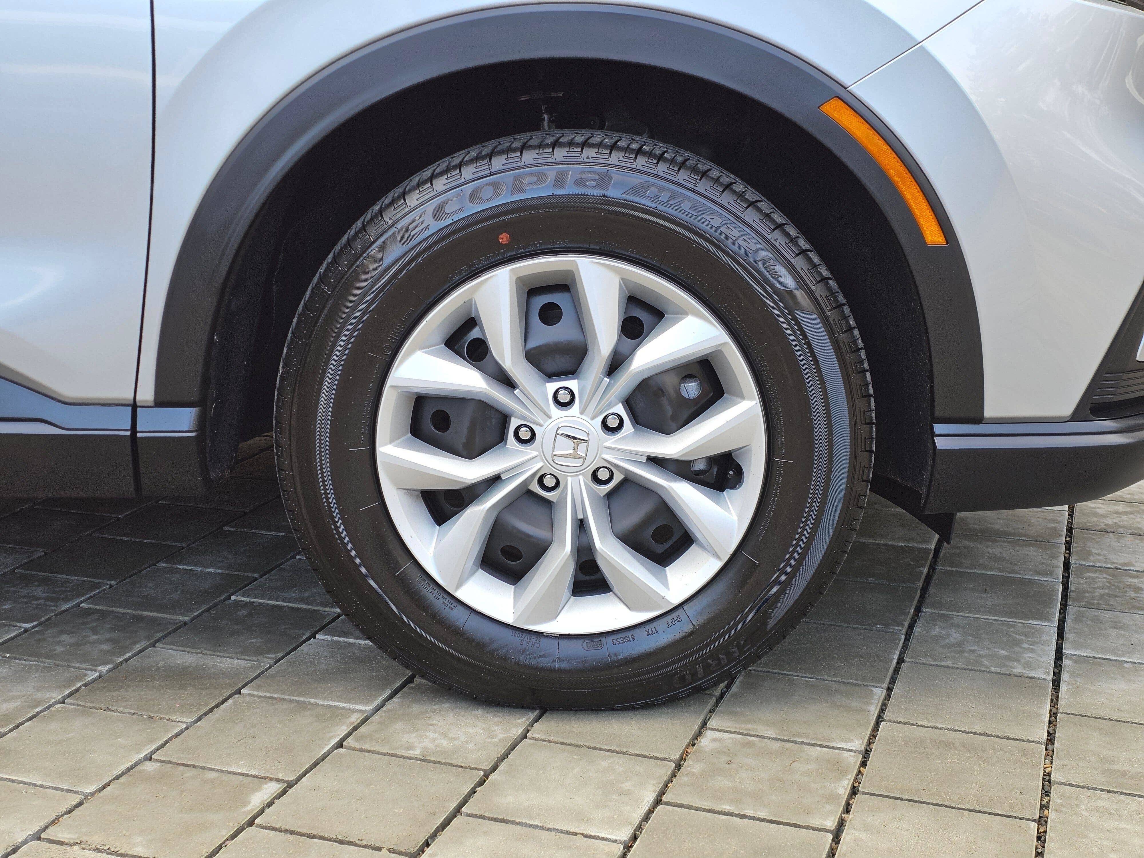 Certified 2025 Honda CR-V LX image 9