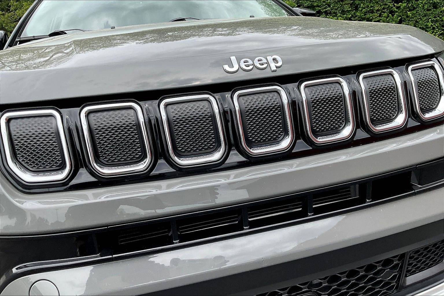 Used 2022 Jeep Compass Limited AWD/4WD image 33