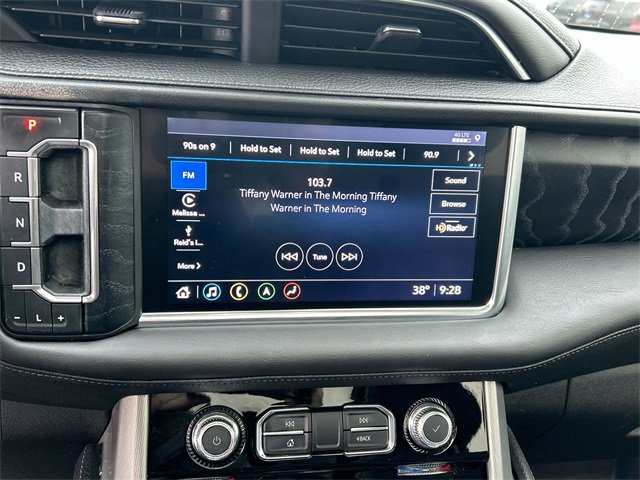 Used 2021 GMC Yukon XL Denali w/ Denali Premium Package image 13