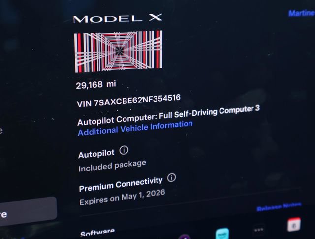 Used 2022 Tesla Model X Plaid image 28