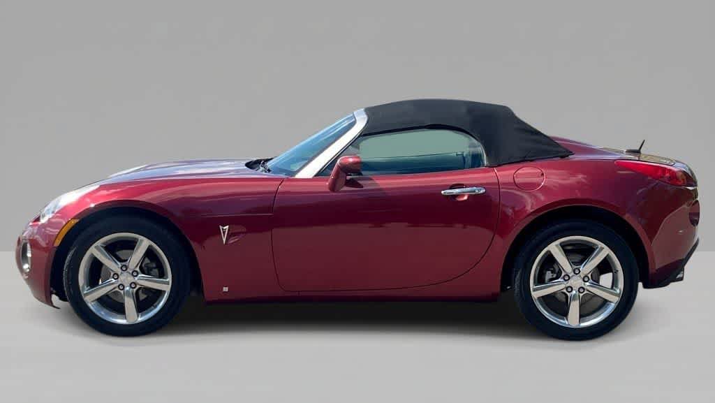 Used 2009 Pontiac Solstice GXP RWD image 5