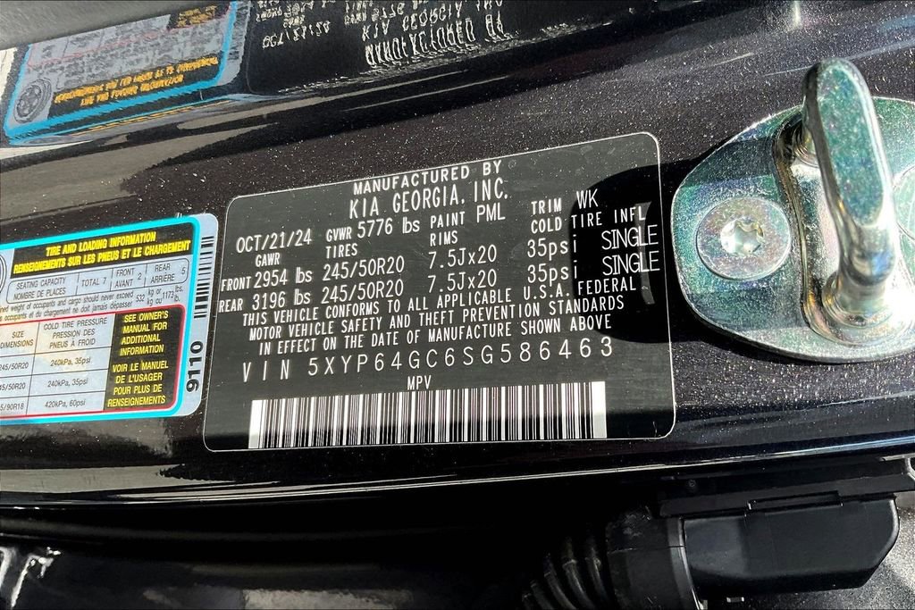 Used 2025 Kia Telluride S image 16