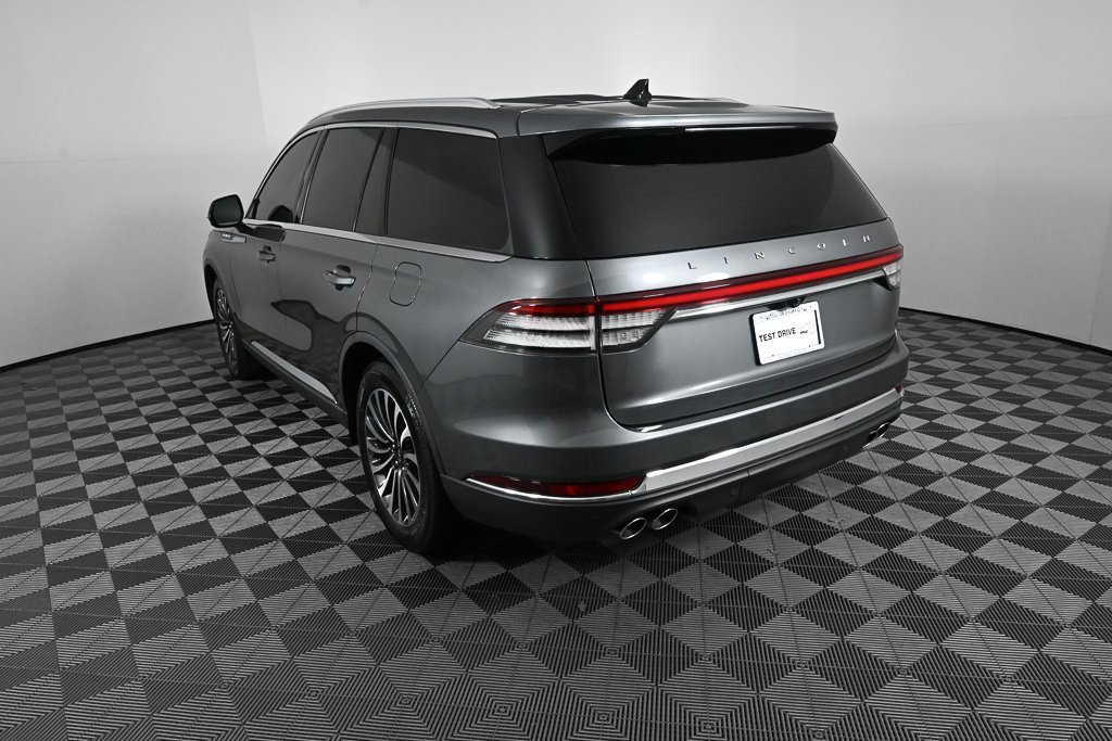 Used 2023 Lincoln Aviator Reserve w/ Elements Package Plus image 4