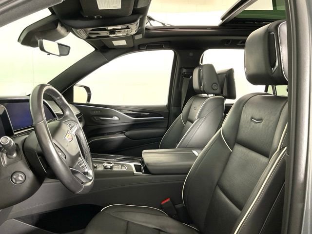 Used 2021 Cadillac Escalade Sport w/ LPO, ONYX Package image 28