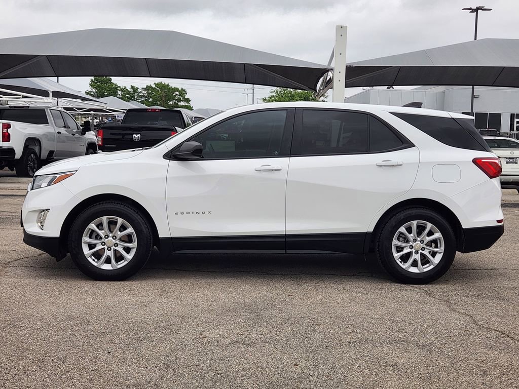Used 2021 Chevrolet Equinox LS w/ LS Convenience Package FWD image 4