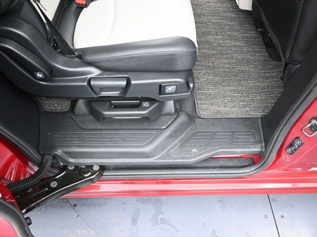 Certified 2025 Honda Odyssey Elite image 16