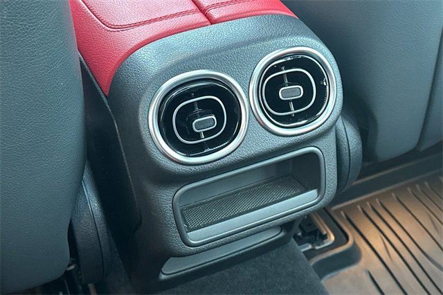 Used 2024 Mercedes-Benz GLC 43 AMG 4MATIC image 15