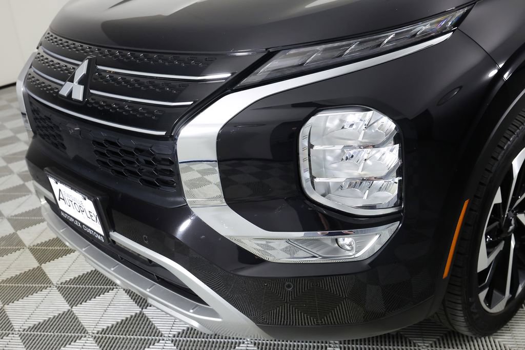 Used 2024 Mitsubishi Outlander SE FWD image 41