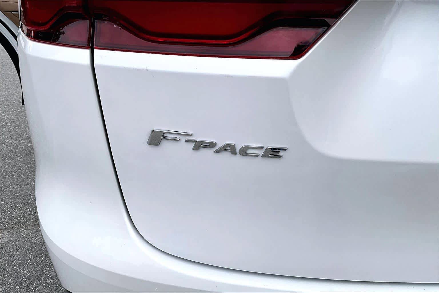 Used 2023 Jaguar F-PACE S AWD/4WD image 33