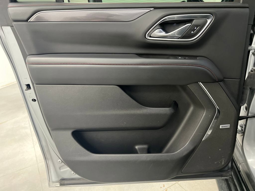 Used 2024 Chevrolet Suburban RST image 16