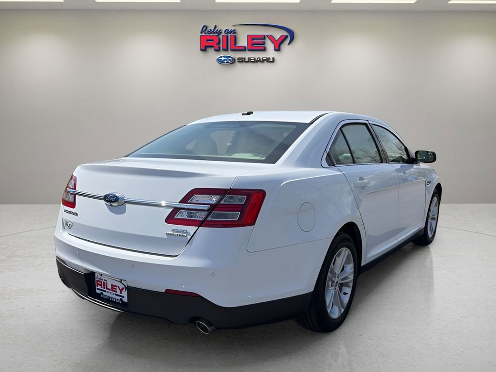 Used 2018 Ford Taurus SEL FWD image 5