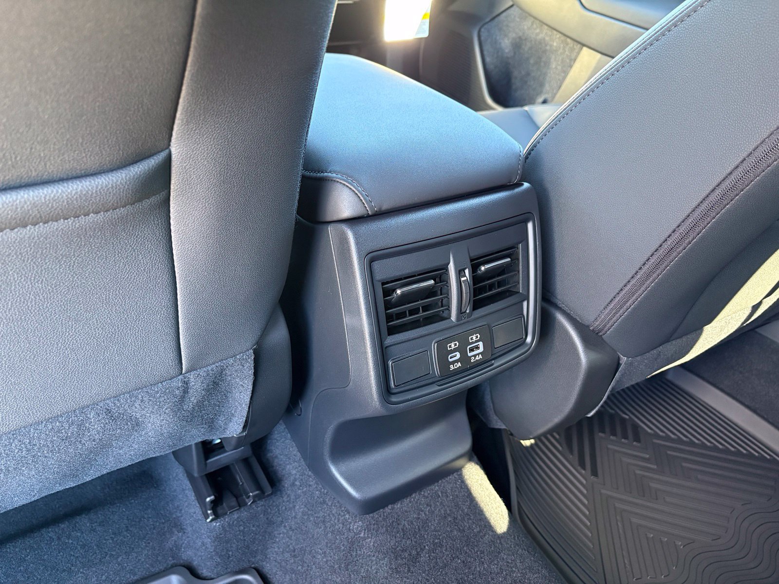 New 2026 Subaru Outback Premium AWD/4WD image 30