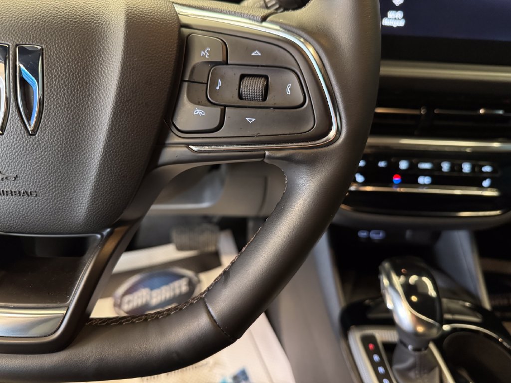 Used 2025 Buick Envista Preferred FWD image 12