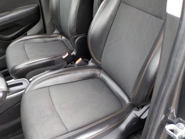 Used 2019 Chevrolet Trax LT w/ LT Convenience Package image 14