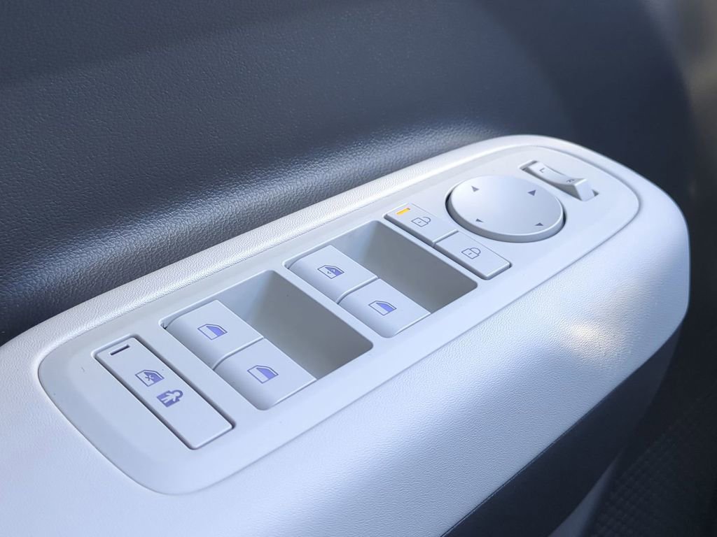 New 2026 Hyundai Santa Fe SE image 28