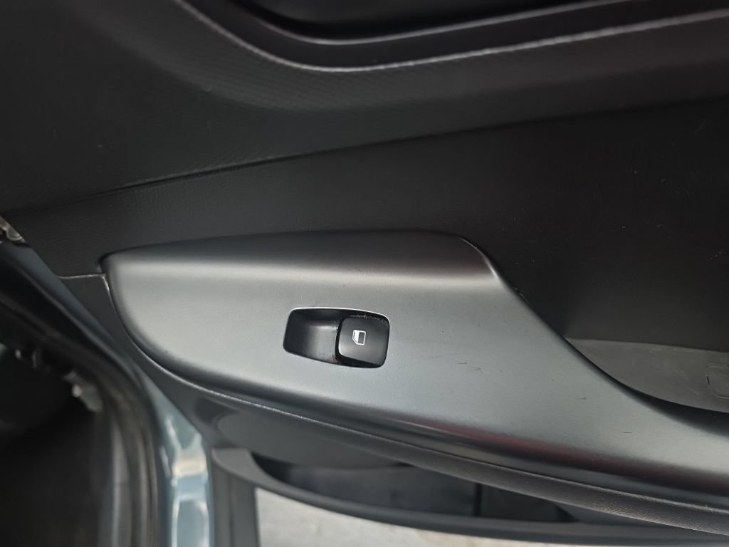 Used 2022 Hyundai Kona SEL AWD/4WD image 28