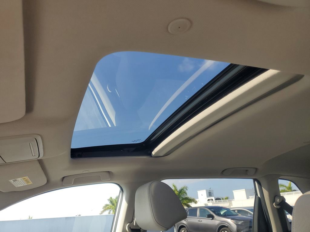 Used 2024 Honda CR-V EX image 17