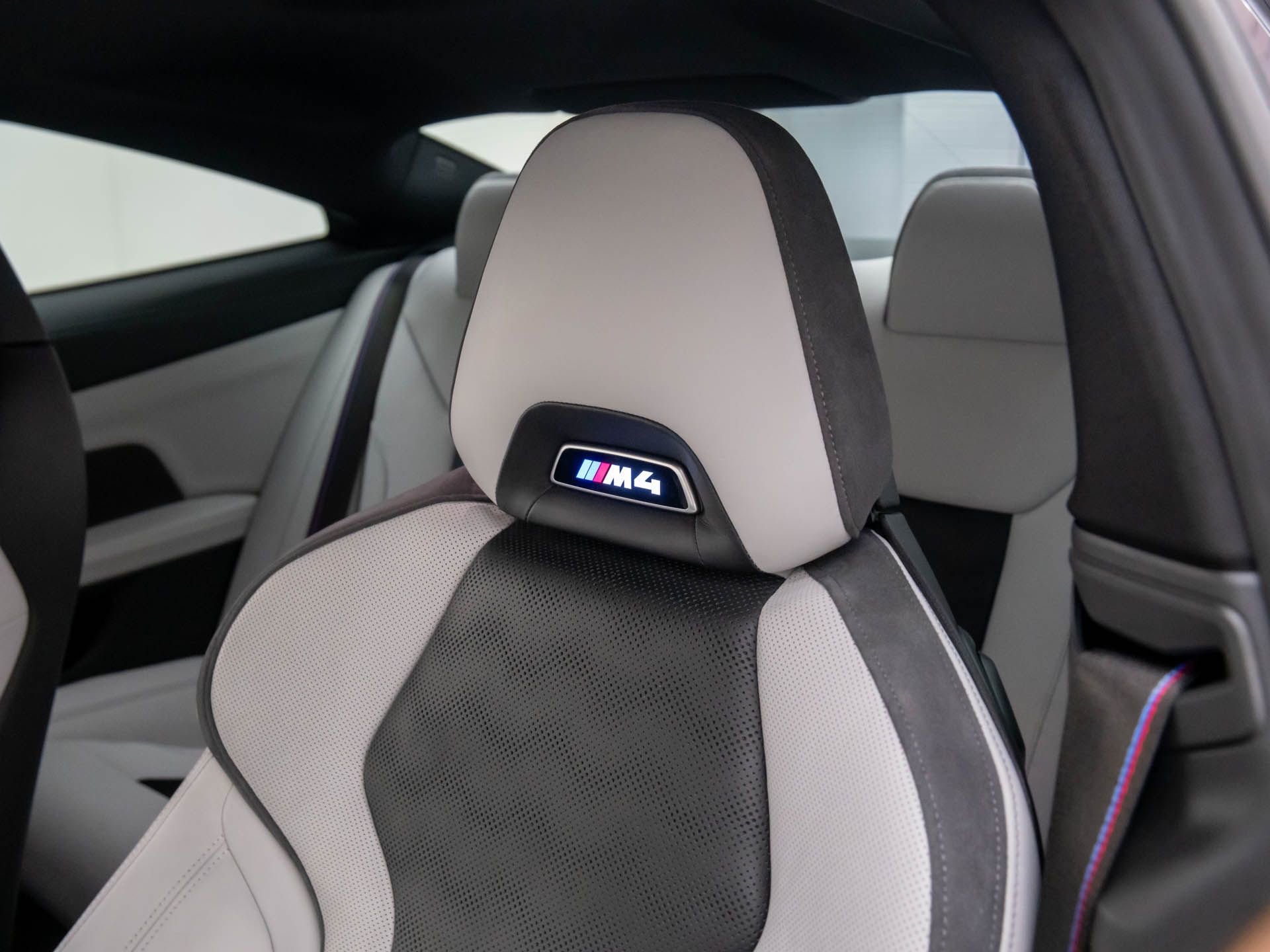 Certified 2022 BMW M4 xDrive Competition w/ M Carbon Exterior Package image 16