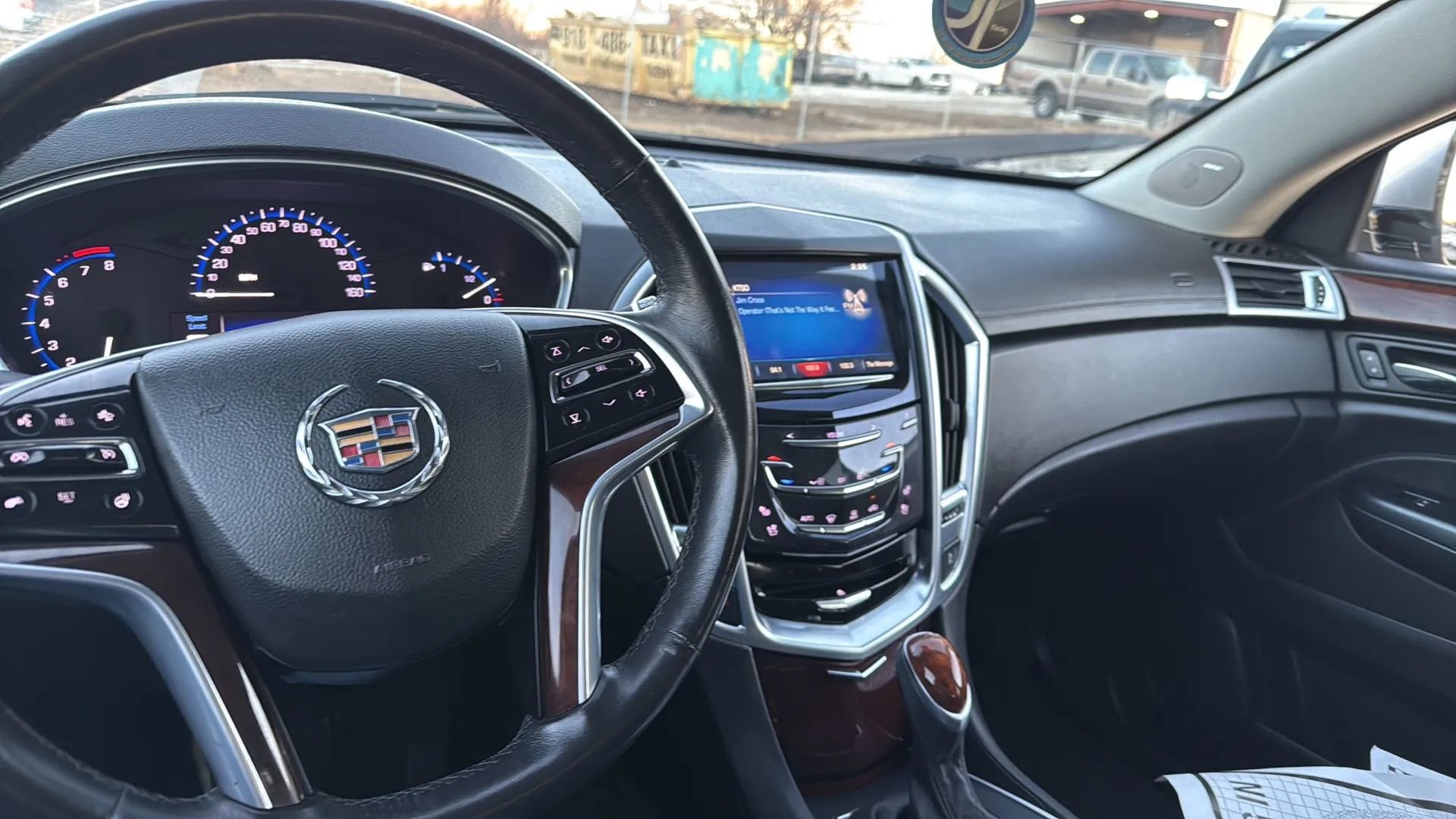 Used 2015 Cadillac SRX Premium FWD image 35
