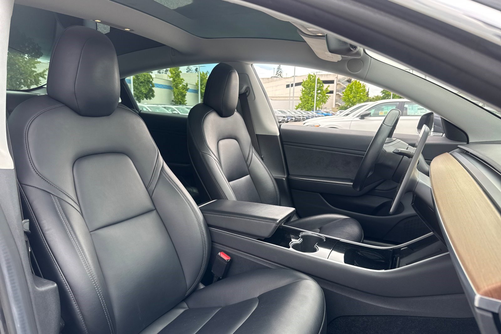 Used 2018 Tesla Model 3 Performance image 31