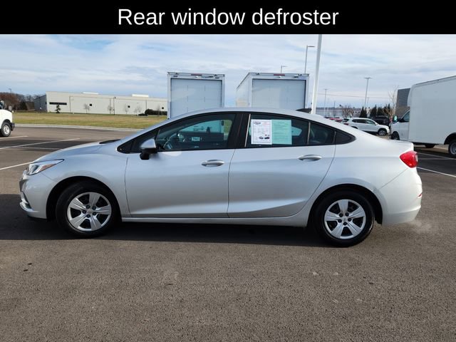 Used 2017 Chevrolet Cruze LS image 4