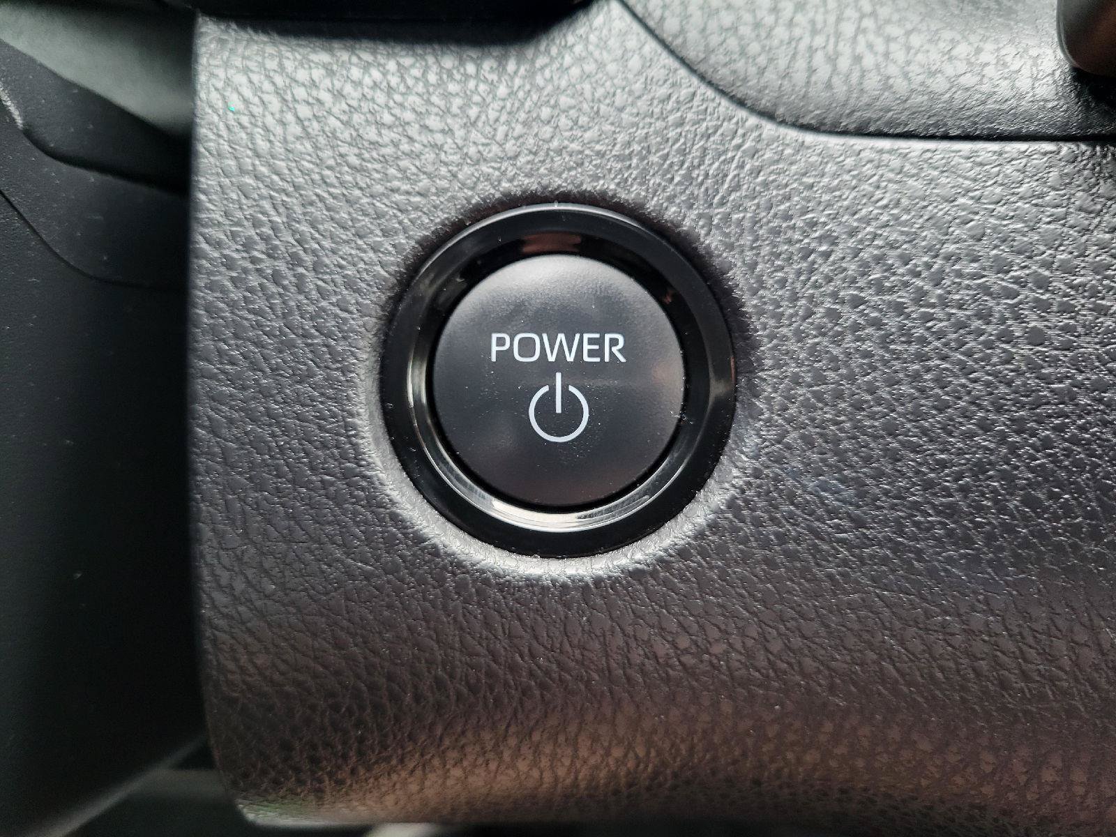 Used 2025 Toyota Camry LE FWD image 11