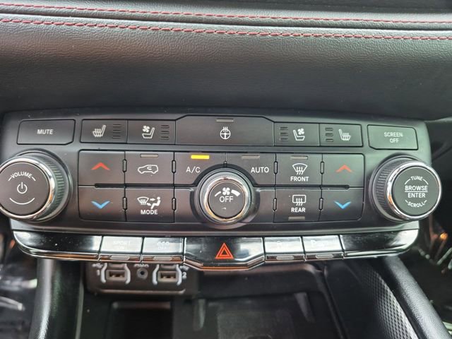 Used 2021 Dodge Durango R/T w/ Blacktop Package AWD/4WD image 22