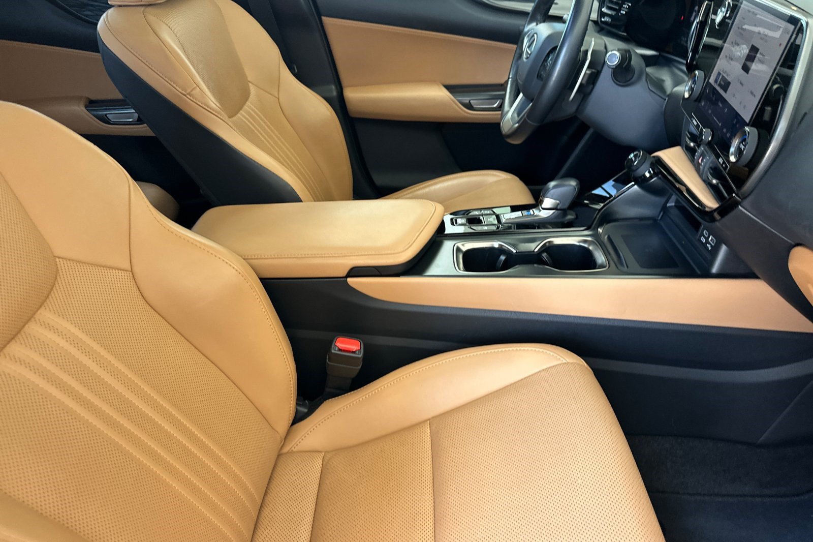 Certified 2024 Lexus NX 350h AWD image 25