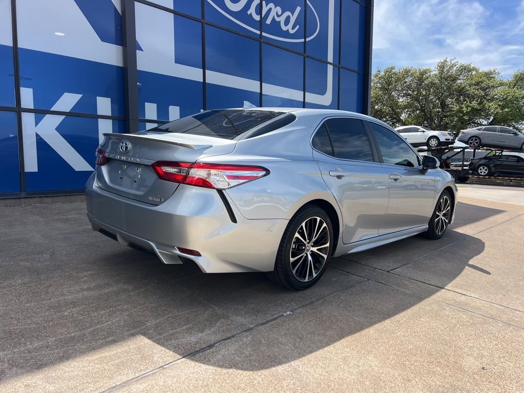 Used 2020 Toyota Camry SE image 8