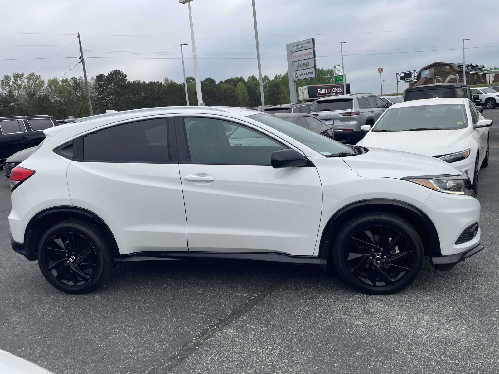 Used 2021 Honda HR-V Sport video 2