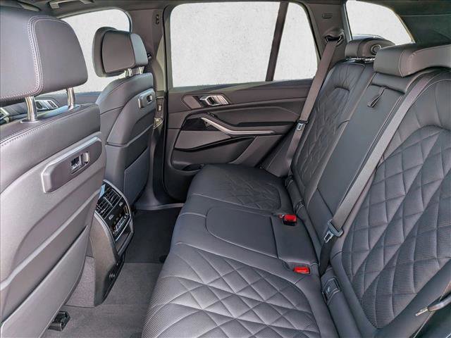 Used 2026 BMW X5 sDrive40i w/ M Sport Package image 16