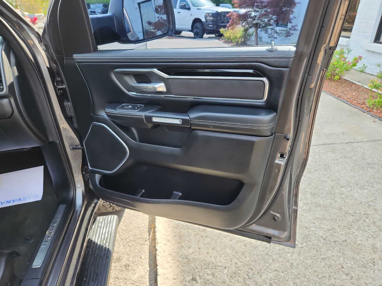 Used 2021 RAM 1500 Laramie w/ Sport Appearance Package AWD/4WD image 22