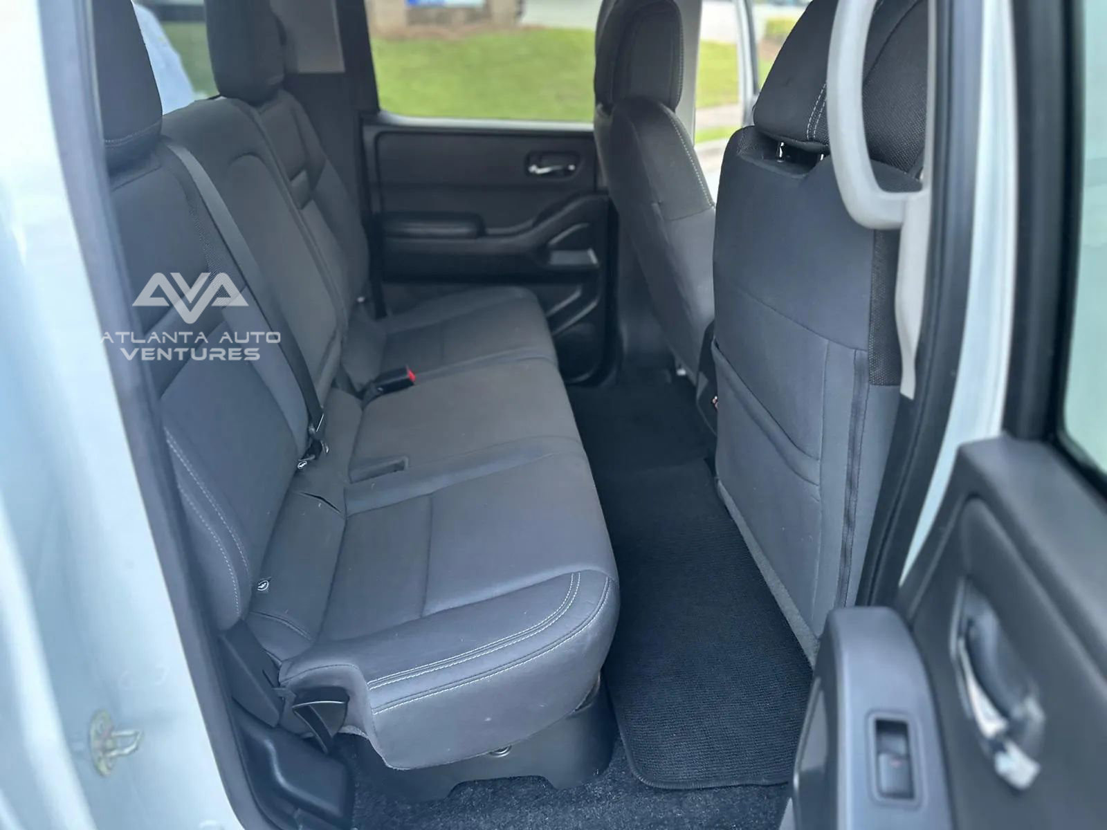 Used 2023 Nissan Frontier SV image 22