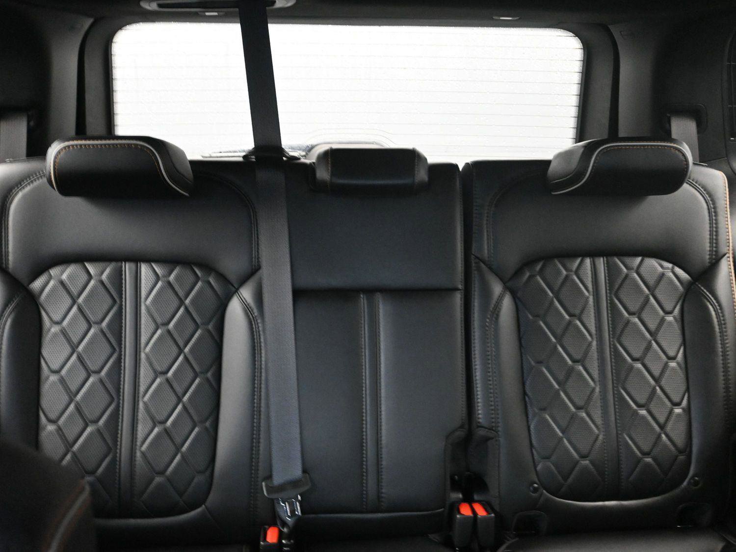 Used 2024 Jeep Grand Wagoneer Series III image 17