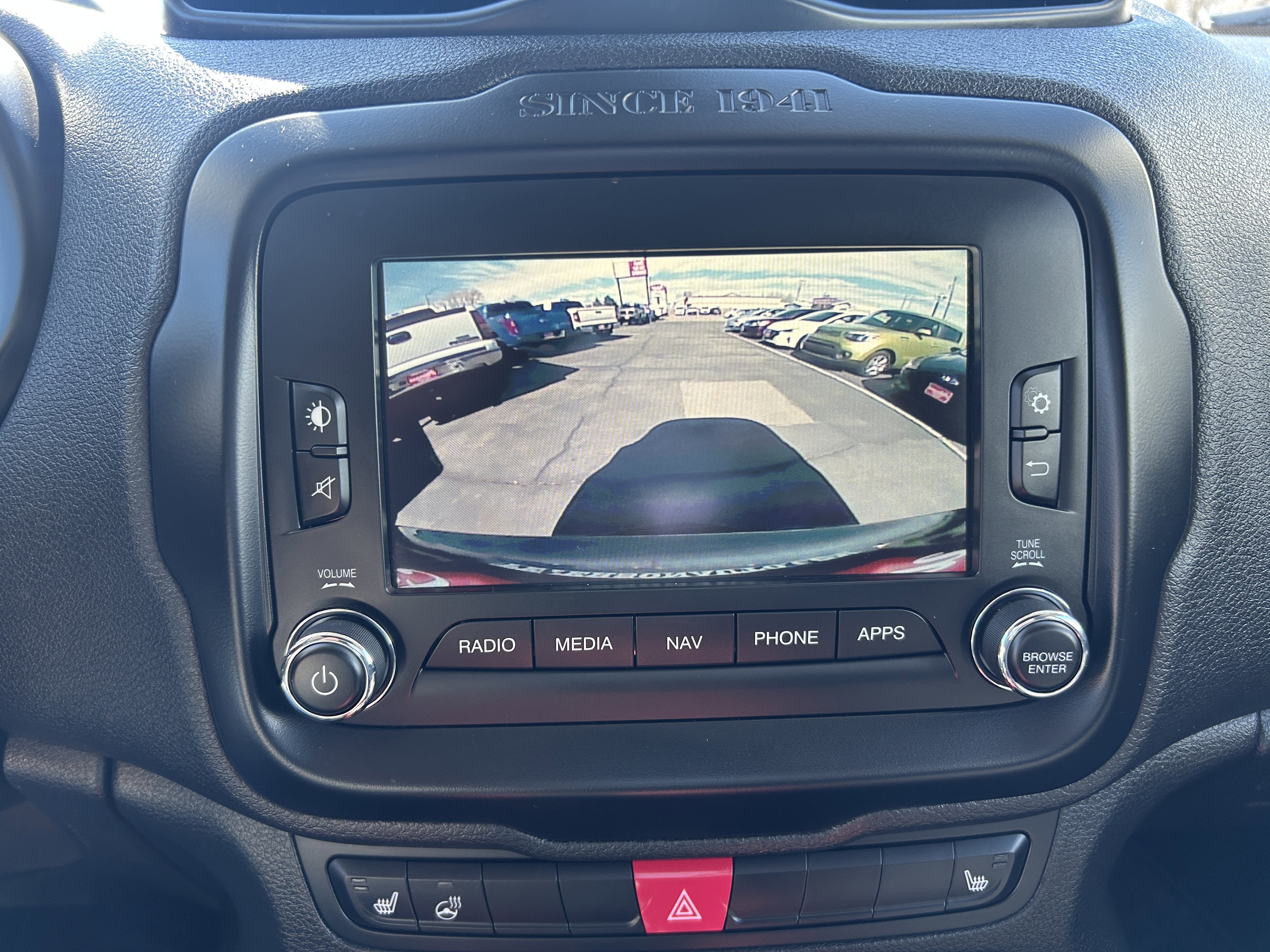 Used 2016 Jeep Renegade Trailhawk w/ Premium Trailhawk Package AWD/4WD image 14