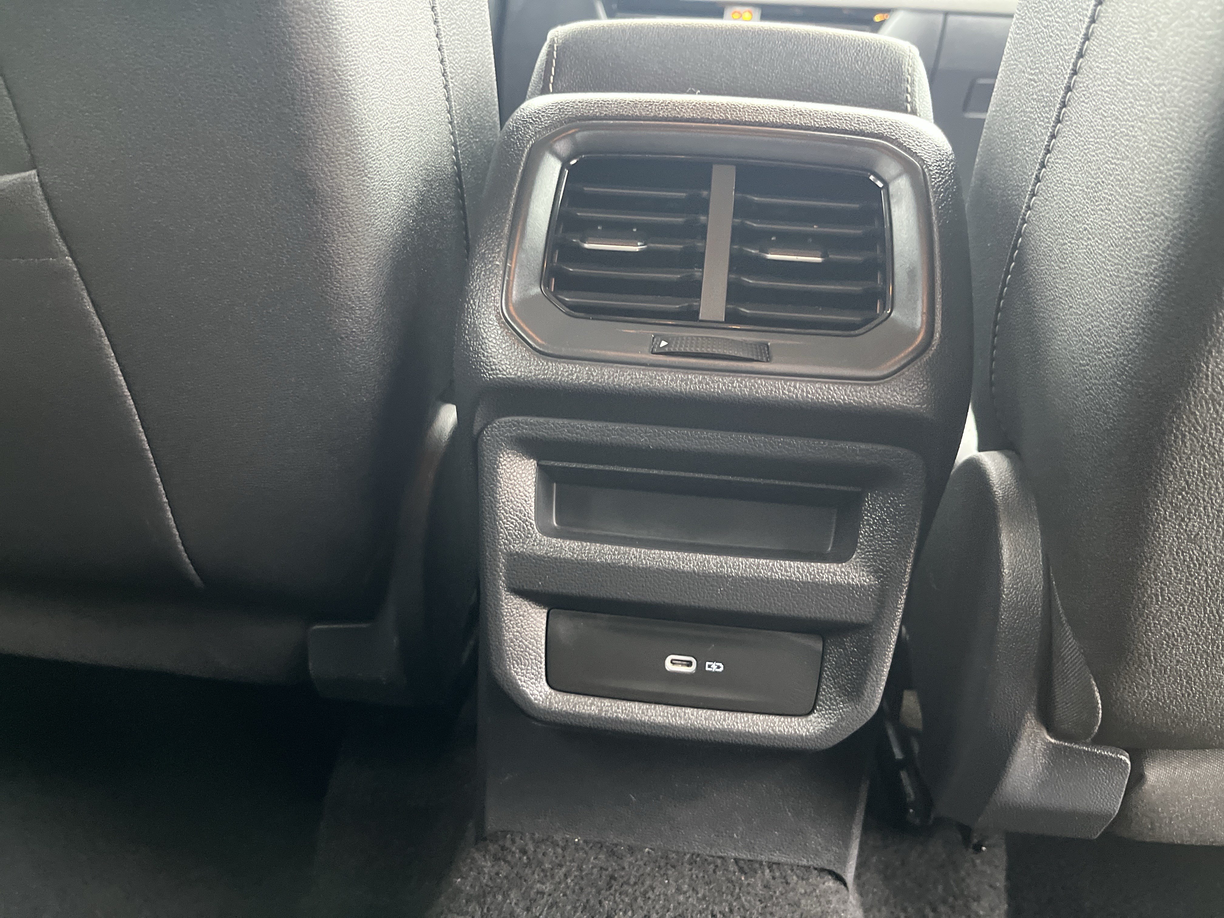 Used 2024 Volkswagen Taos SE FWD image 25