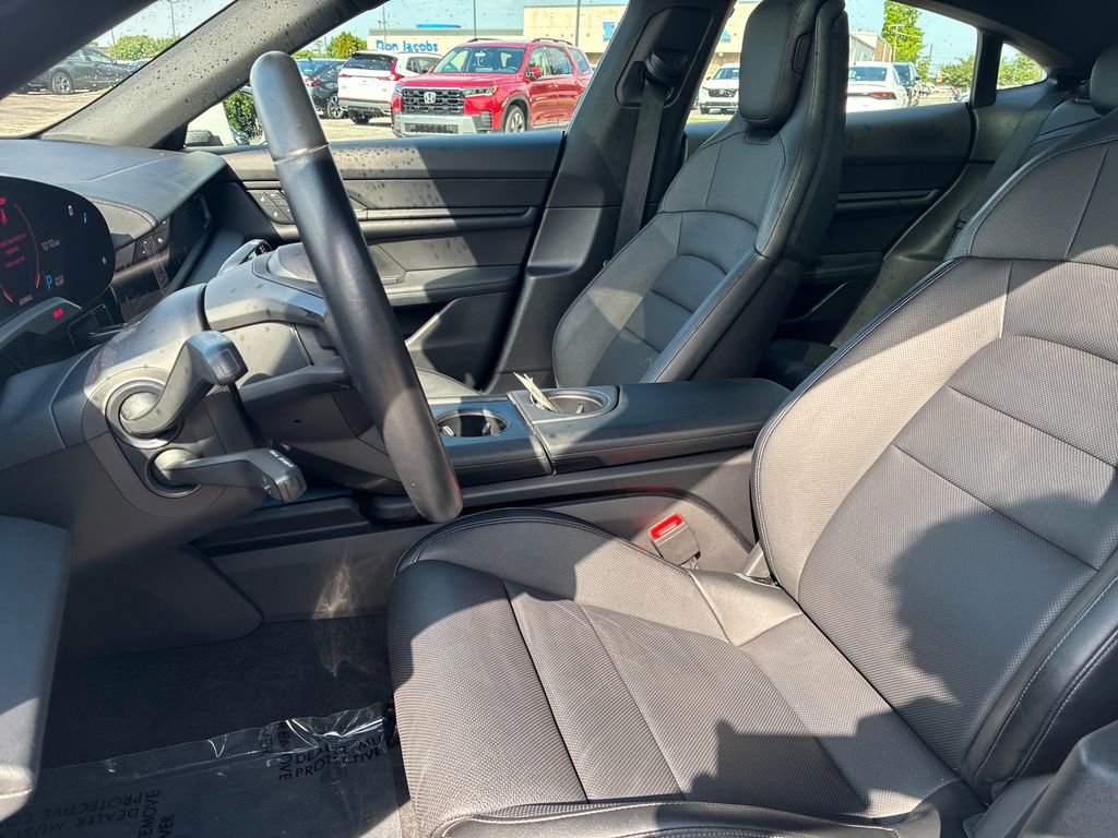 Used 2022 Porsche Taycan RWD image 11