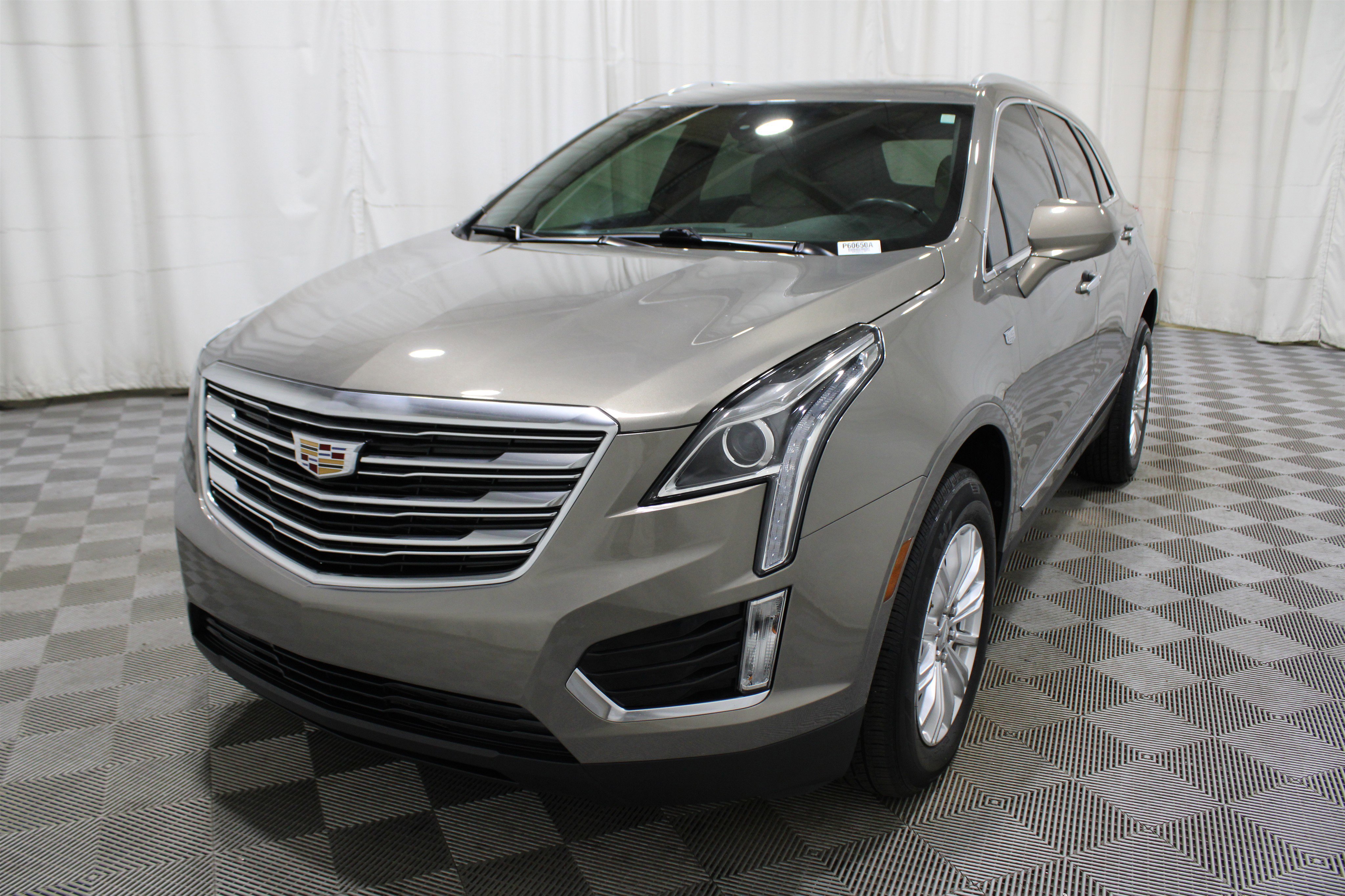 Used 2019 Cadillac XT5 FWD image 36