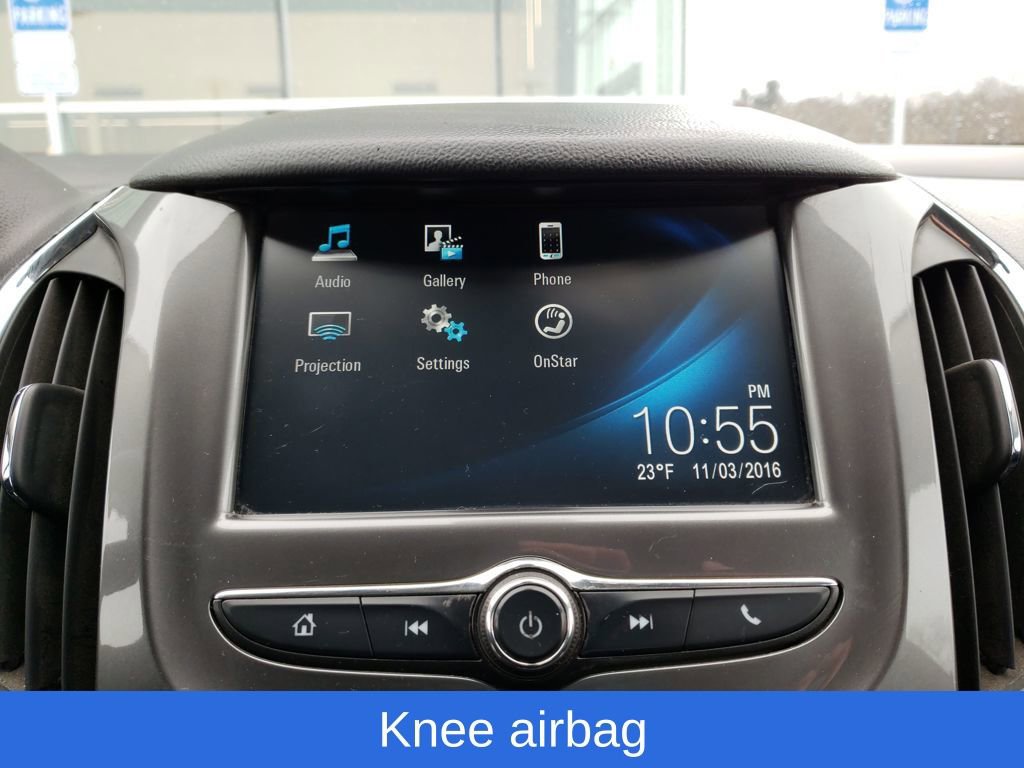 Used 2017 Chevrolet Cruze LT image 22