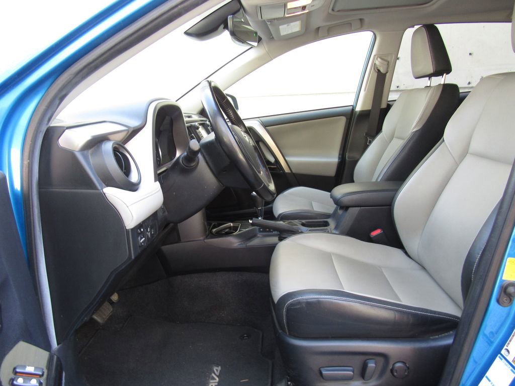 Certified 2016 Toyota RAV4 Limited w/ Advanced Technology Package AWD/4WD image 11