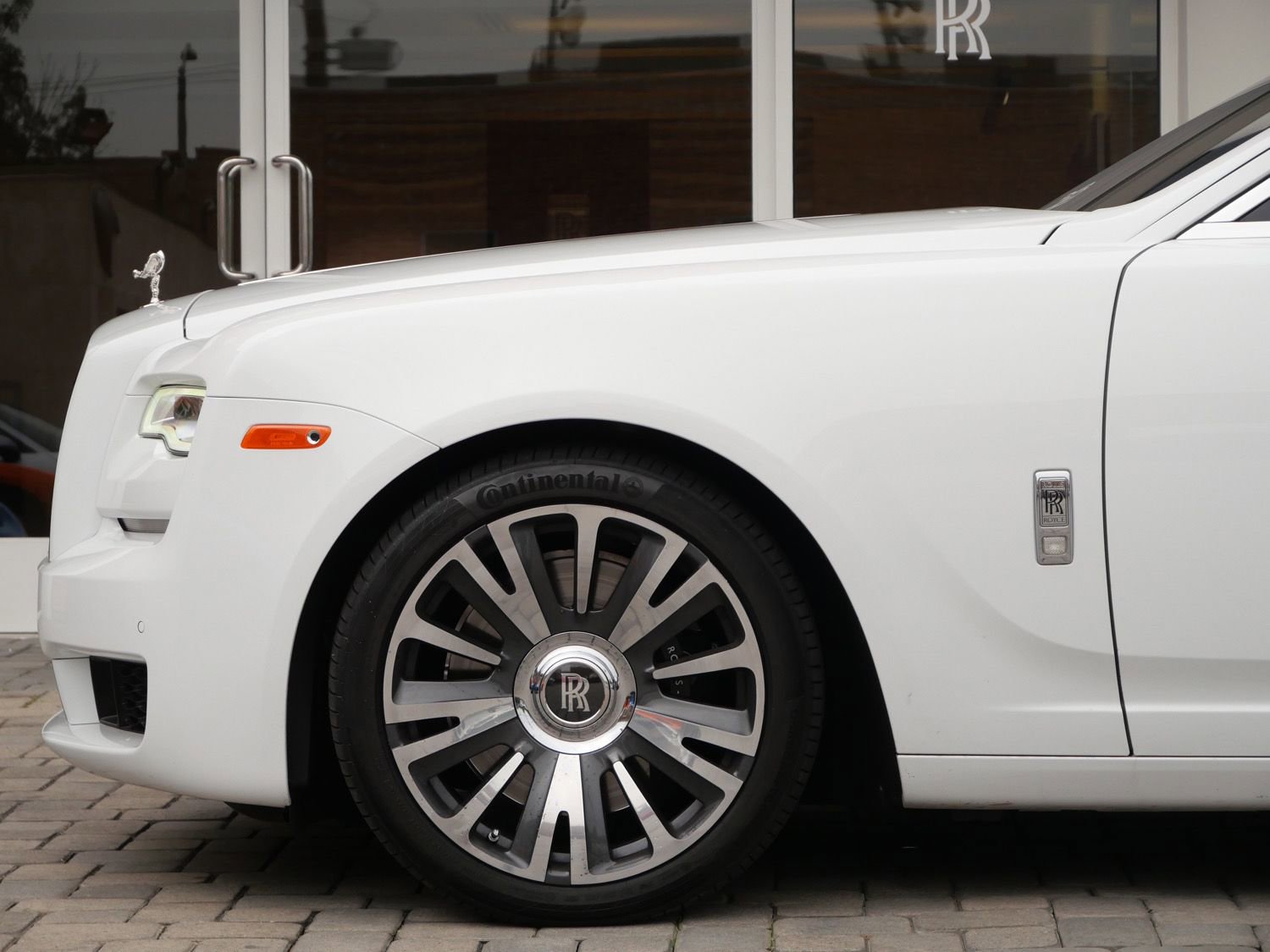 Certified 2019 Rolls-Royce Ghost image 12