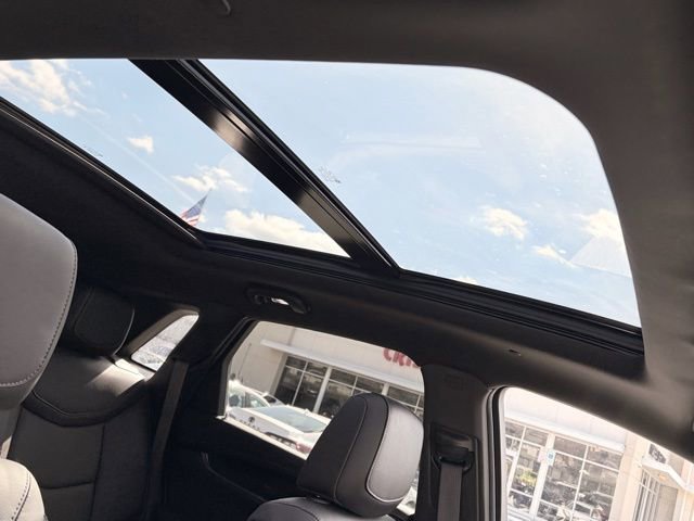 Used 2024 Cadillac XT5 Premium Luxury image 30