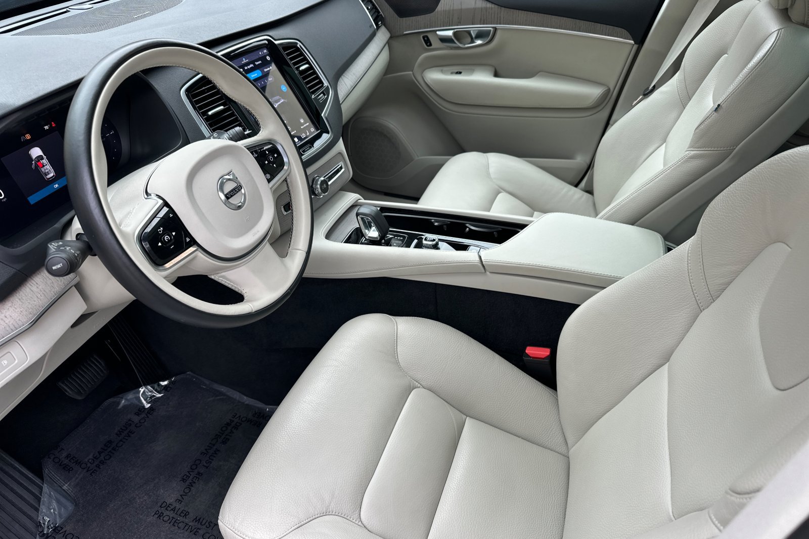 Used 2025 Volvo XC90 T8 Plus AWD/4WD image 10