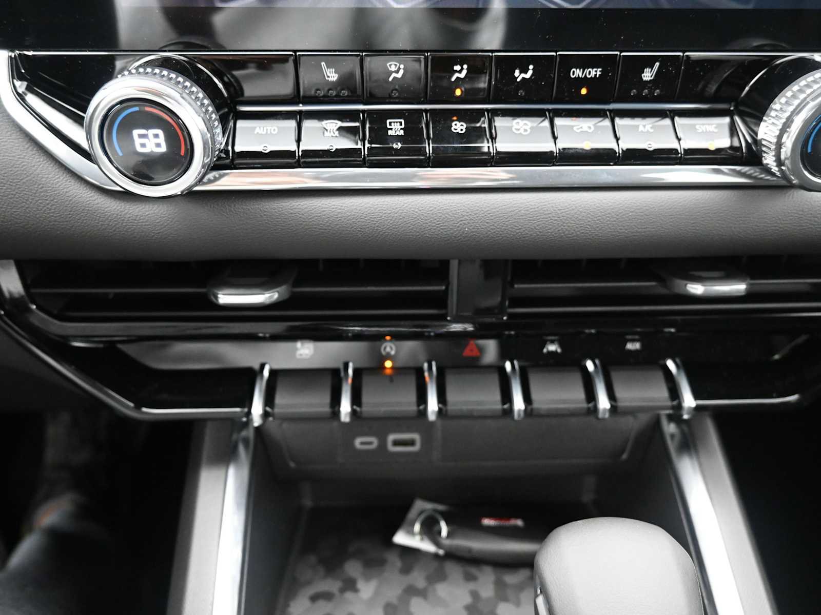 New 2026 GMC Canyon Elevation w/ Convenience Package image 20