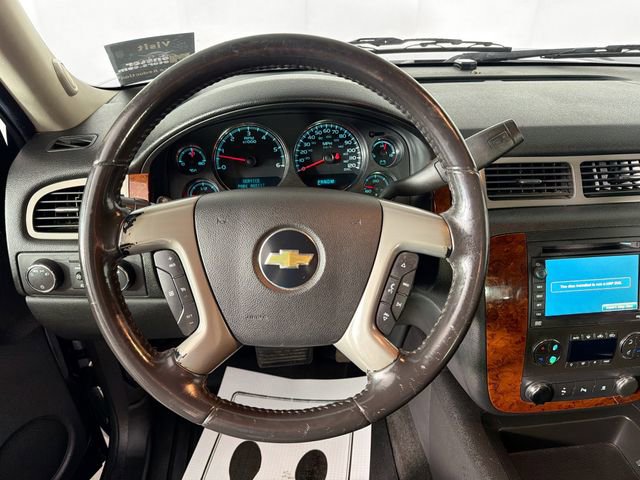 Used 2011 Chevrolet Avalanche LT w/ Luxury Package AWD/4WD image 11