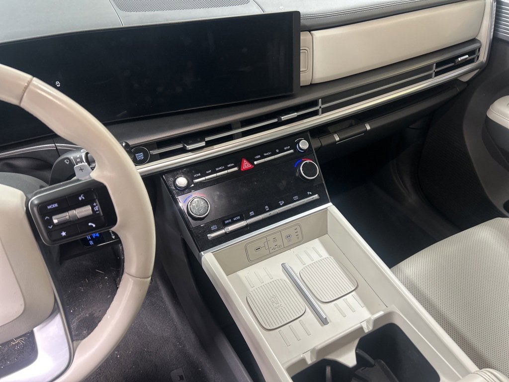 Used 2025 Hyundai Santa Fe SEL image 7